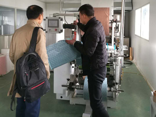 黑膏藥批發(fā)哪家比較好？正規(guī)膏藥廠家需要具備什么實力？
