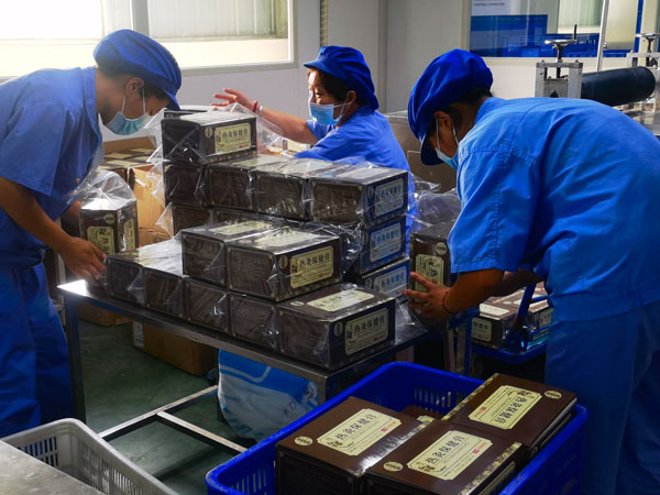 找膏藥代加工廠做加工貼牌和自己制作膏藥有什么區(qū)別？